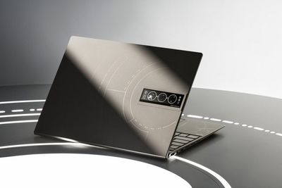 華碩Zenbook 14X OLED特別版 性能與視覺的交響曲，專為動(dòng)畫設(shè)計(jì)而生